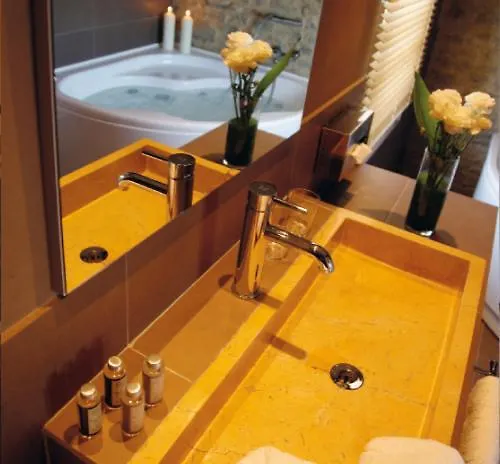 Relais La Corte Di Lequio Lequio Berria